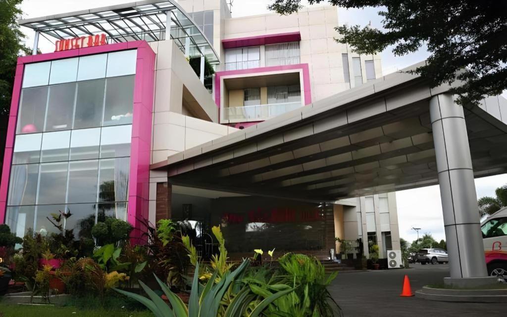 The Belagri Hotel And Convention Sorong Exterior photo