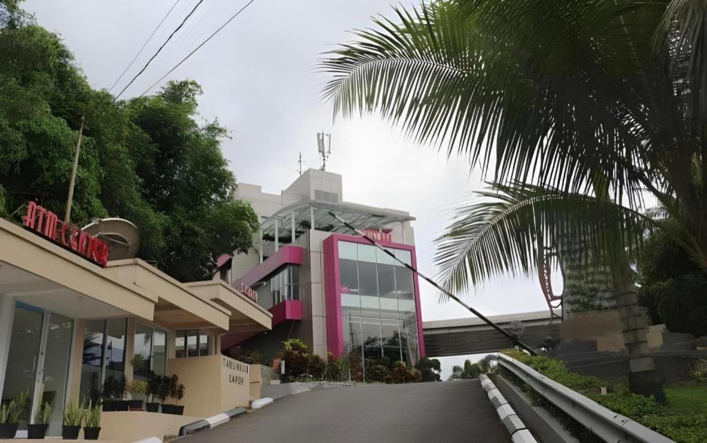 The Belagri Hotel And Convention Sorong Exterior photo